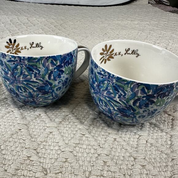 Lilly Pulitzer Set of 2 Ceramic Mugs Blue Floral Coffee/Tea with Gold Handles - Picture 1 of 5